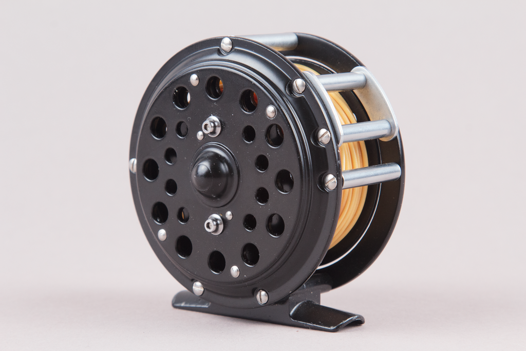 Pflueger Medalist 1492 - Right to Left Retrieve [video], Classic Fly Reels