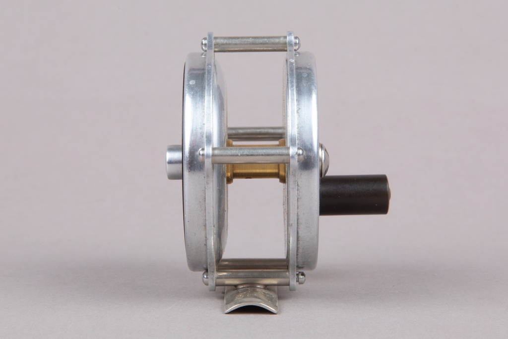 Unmarked – 2 5/8" Raised Pillar